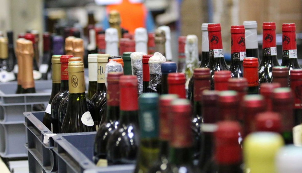 Logistica de precisión para<span><br></span><span class="bg-primary">vinos de excelencia</span>